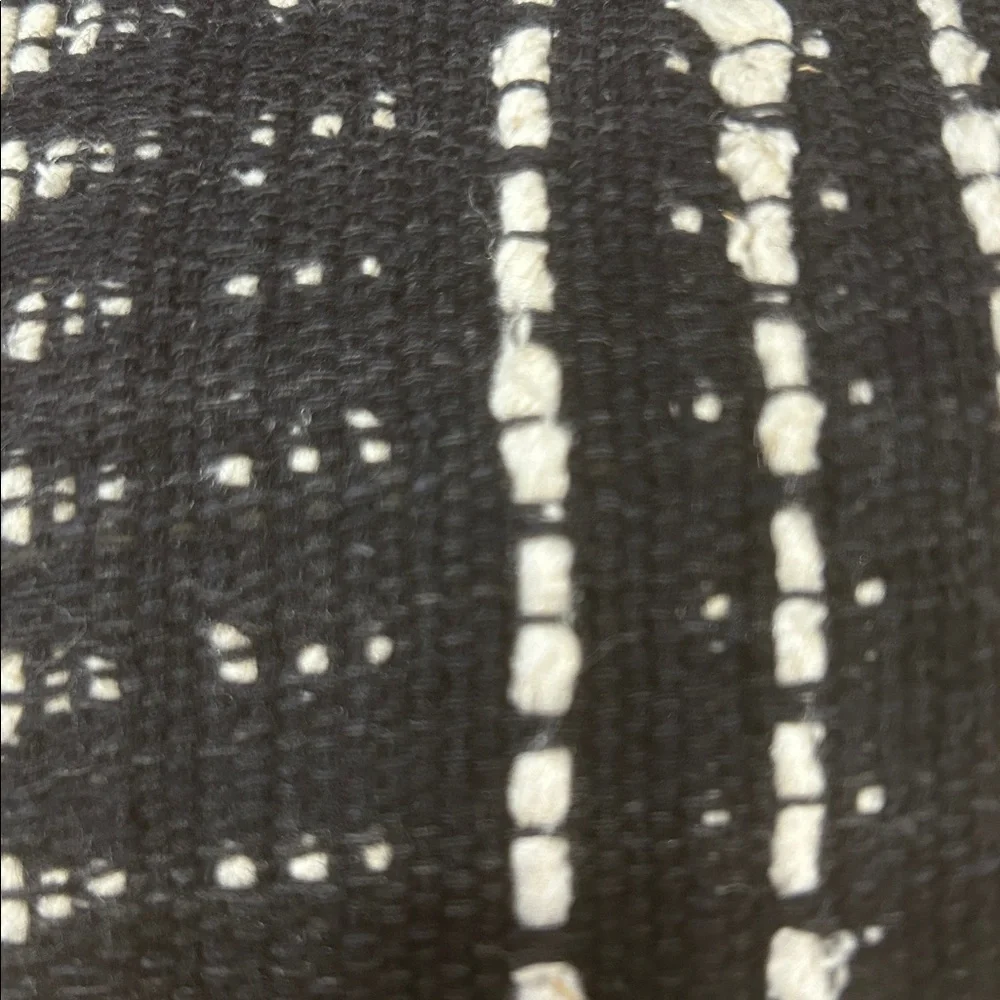 Ethan Allen Textured Silk Pillow Covers Set of 2 Black Ivory 20x20 Matte Woven